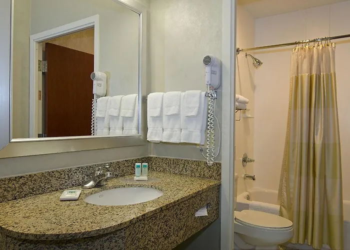 Springhill By Marriott Chicago O'hare 3*