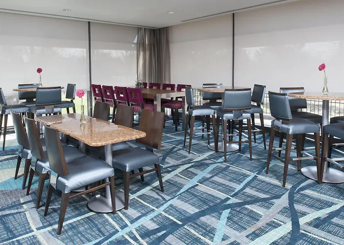Springhill By Marriott Chicago O'hare 3*