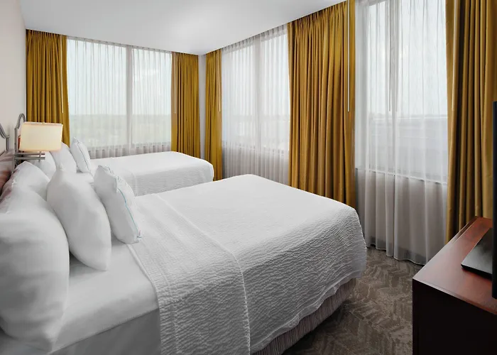 Springhill By Marriott Chicago O'hare Hotel 3*